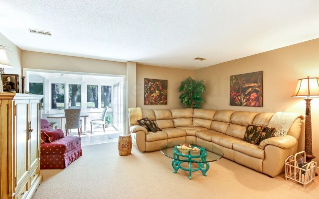 Fairway Oaks Villa Condo includes 2 Bicycles for Rides on Wonderful Bike Trail by RedAwning