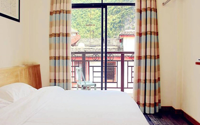 Yangshuo Travelling With Hostel