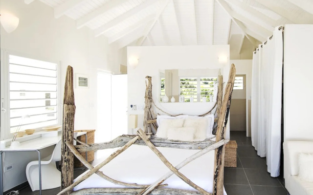 Alizee by Island Properties Online