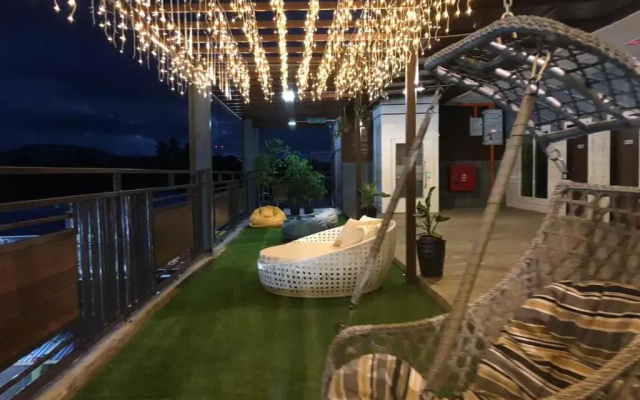 Wings Hotel