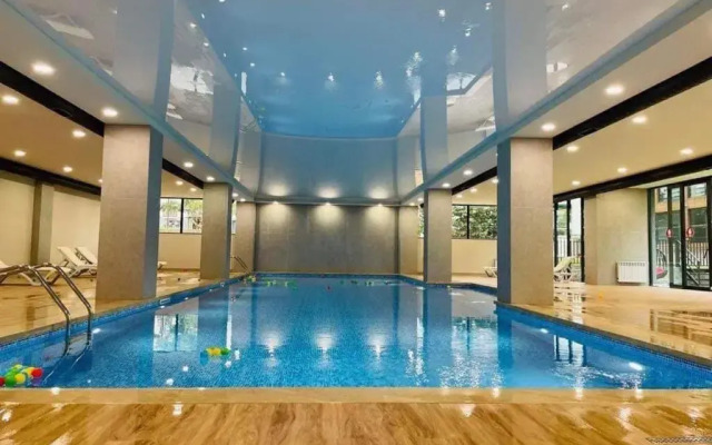 Bakuriani Crystal Resort Apartment B202