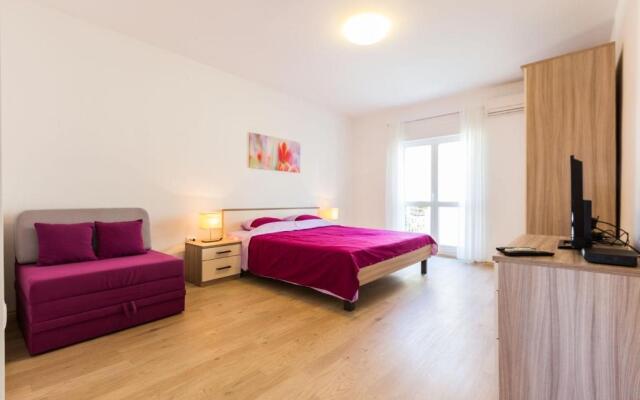 Calle Larga Ventidue