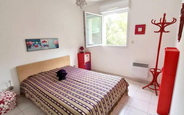 Appartement Six-Fours-les-Plages, 3 pièces, 5 personnes - FR-1-316-205