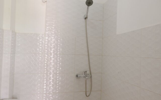 Kina Family Residence by OYO Rooms