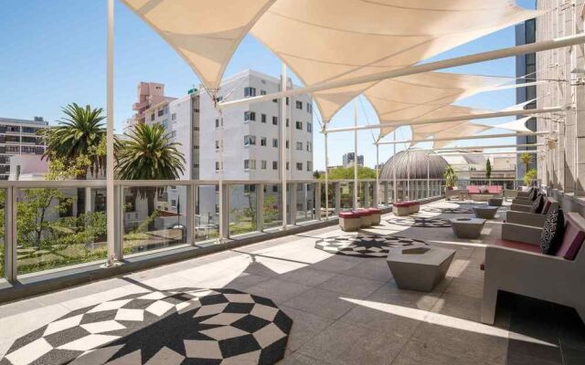 African Pride 15 On Orange Hotel