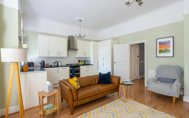 Entire 2 Bedroom Apartment In Central Cardiff