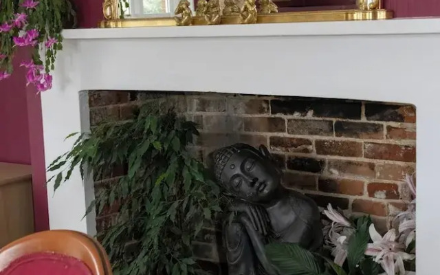 Tranquil Forest Retreat in Brockenhurst