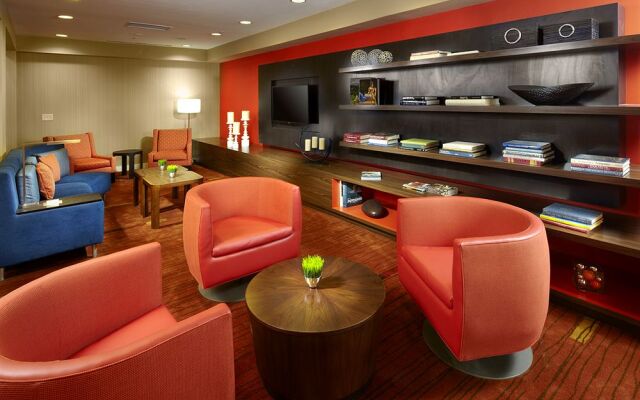 Courtyard by Marriott Akron Stow