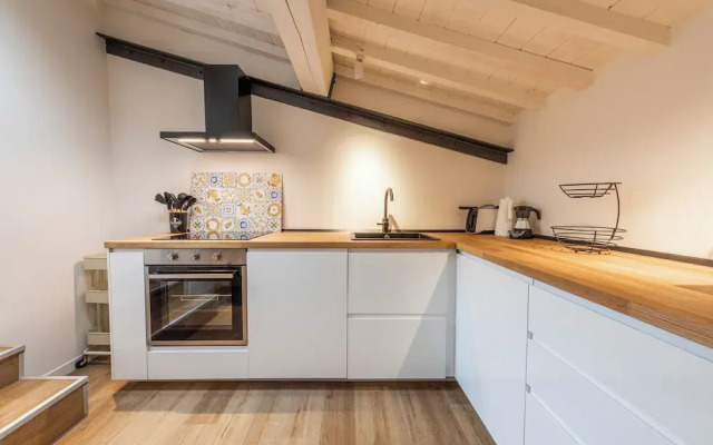 Salutati Apartments by MMega