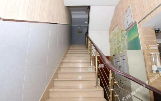 Yintian Business Hotel