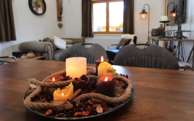 FeWo KITZ - Ski-to-door Apartment