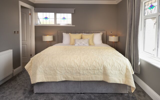Harwood House B&B