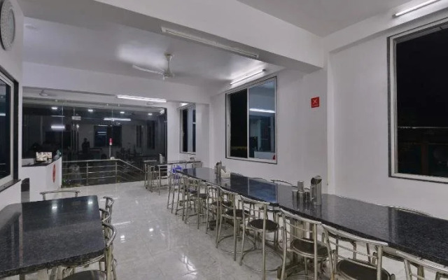 Mohan Hotel