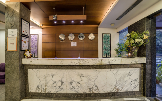 New Haven Hotel Greater Kailash by OYO