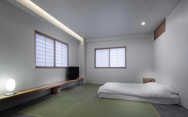 City Hotel N.U.T.S.