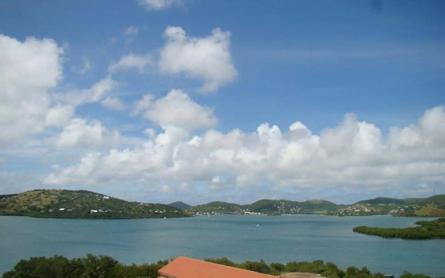 Sea Breeze Hotel