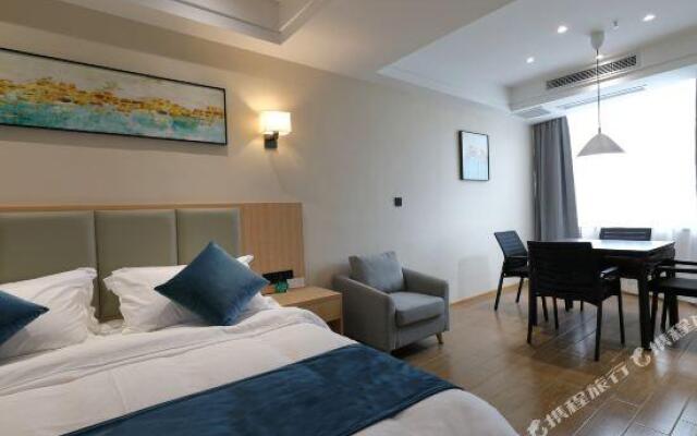 Xinniu Hotel (Chongqing Hua Xi cultural center)