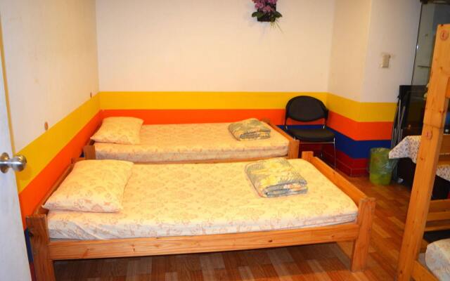 Holo Hostel