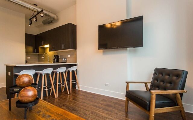 Handsome Mccormick 3bd-2ba Loft
