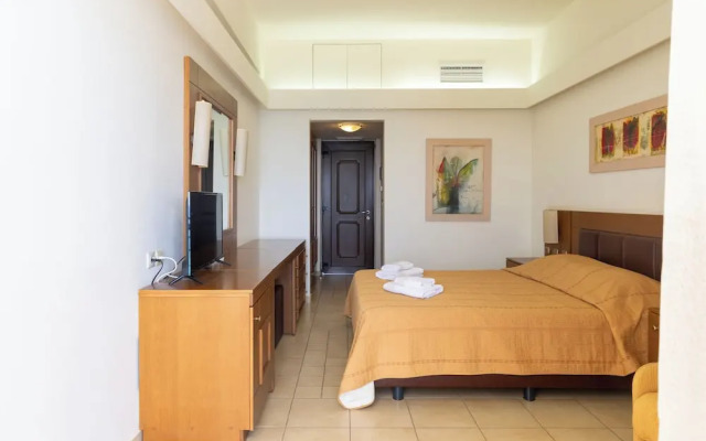 PHEIA, Vriniotis Resorts