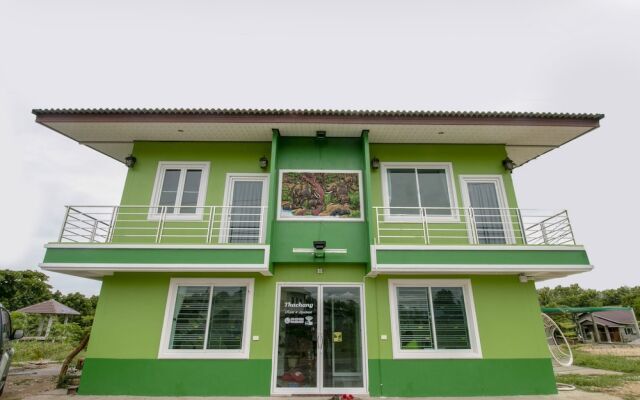 OYO 956 Thachang Resort