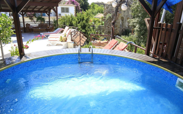 Beach House Hotel