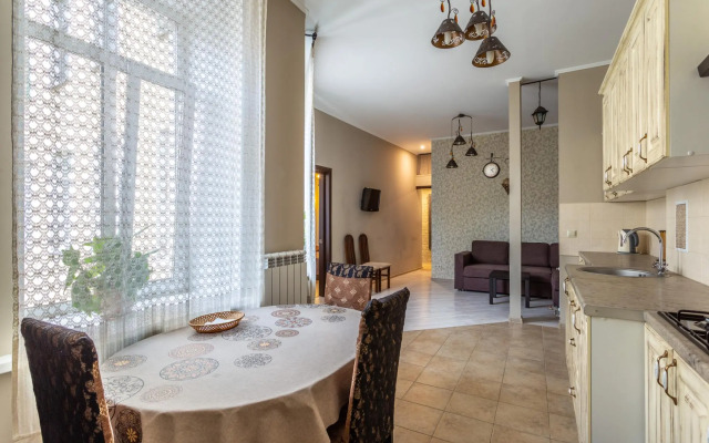 Апартаменты на улице Кирилловская 6