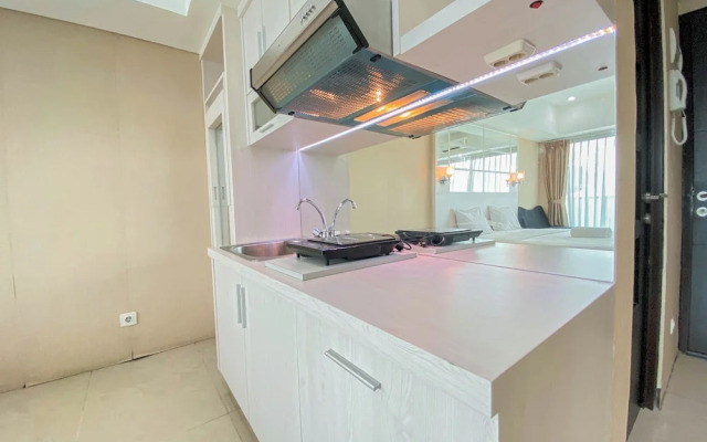 Simply Studio Apartment Tamansari La Grande