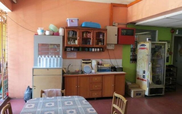 Stay-In Lodge
