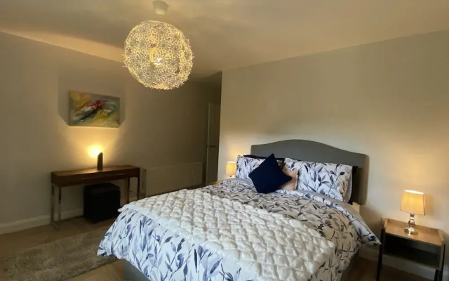 Copperview Apartment
