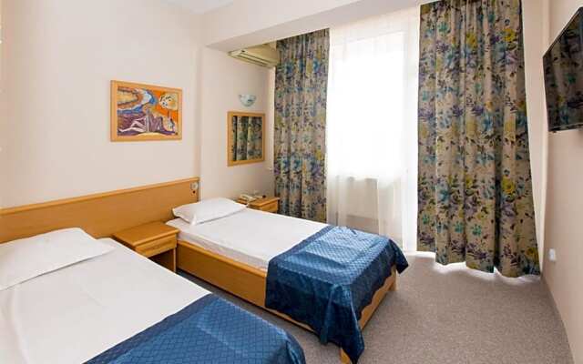 Briz 2 Hotel