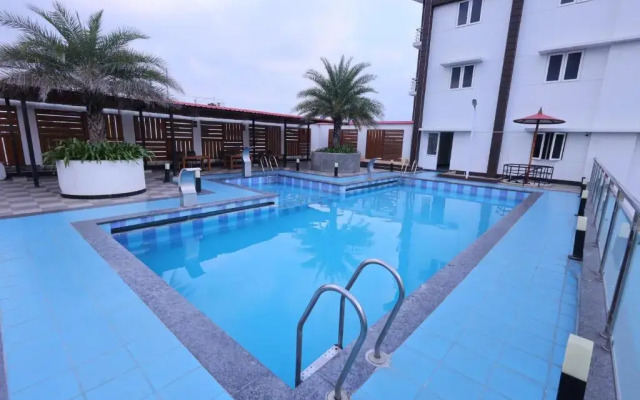 Hotel PVK Grand
