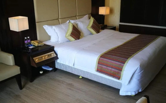 Zhuhai Jinwan Golf Hotel (Jinwan Huafa Shangdu Branch)