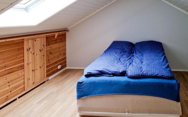 Amazing Home in Spangereid With Wifi and 5 Bedrooms