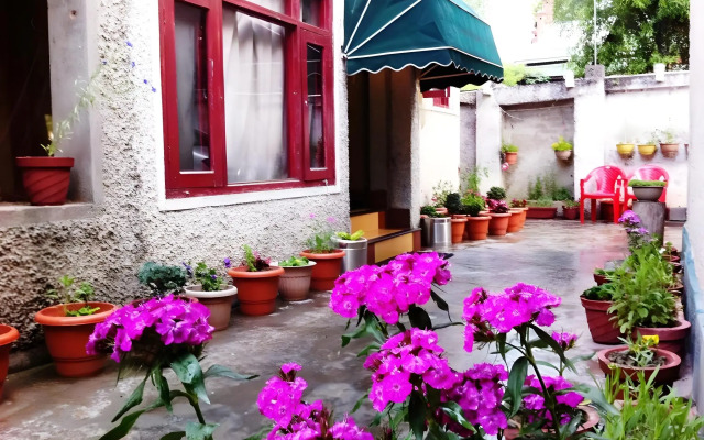 Hotel SADAF