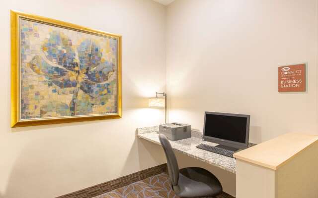 AmericInn by Wyndham Humboldt