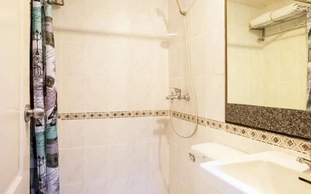 Palladium Suites Hotel