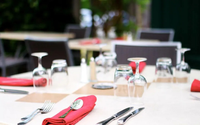 LE GREEN 7 HôTEL RESTAURANT