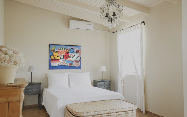 Ocean Breeze Boutique Hotel & Marina