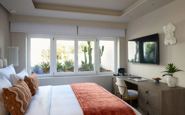 Santorini Heart Hotel and Spa