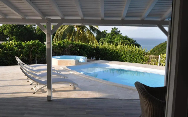 Magar Vue Mer Plain Pied Piscine Jacuzzi Standing