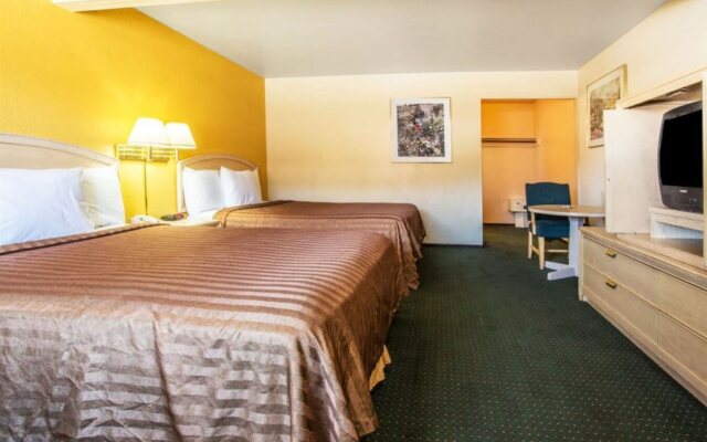 Travelodge by Wyndham Turlock