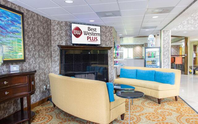 Best Western Plus Richmond Hill Inn