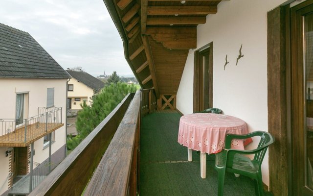 Warm Apartment in Bombogen Germany with Private Parking