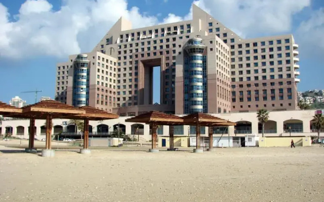 Apartment on the Beach