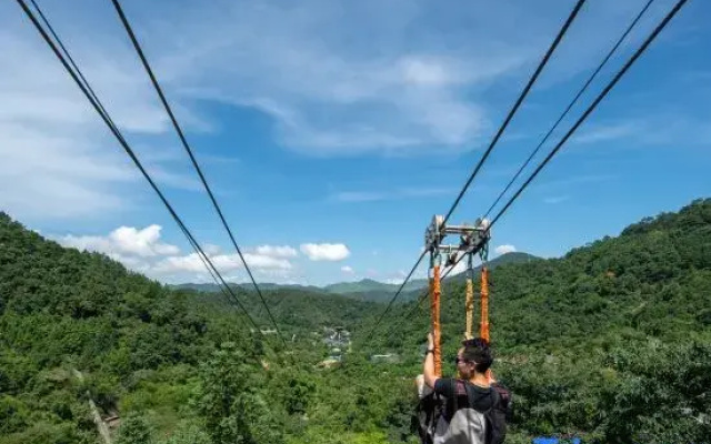 Nianhuagu Hotel (Tianlu Mountain Resort)