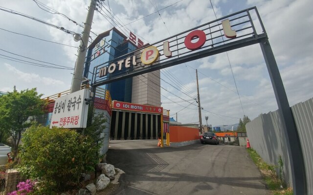 LOL Motel