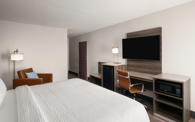 Garner Hotel August West by IHG