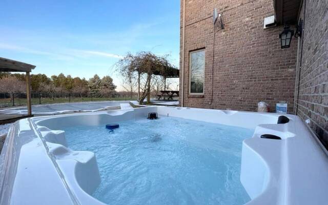 GLOBALSTAY. Unique 5BR Villa. Swimming Pool. HOT TUB