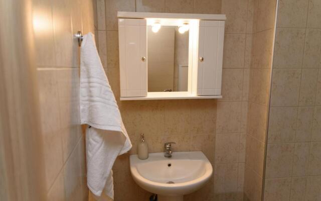 Amelia 3 Luxury Apartments